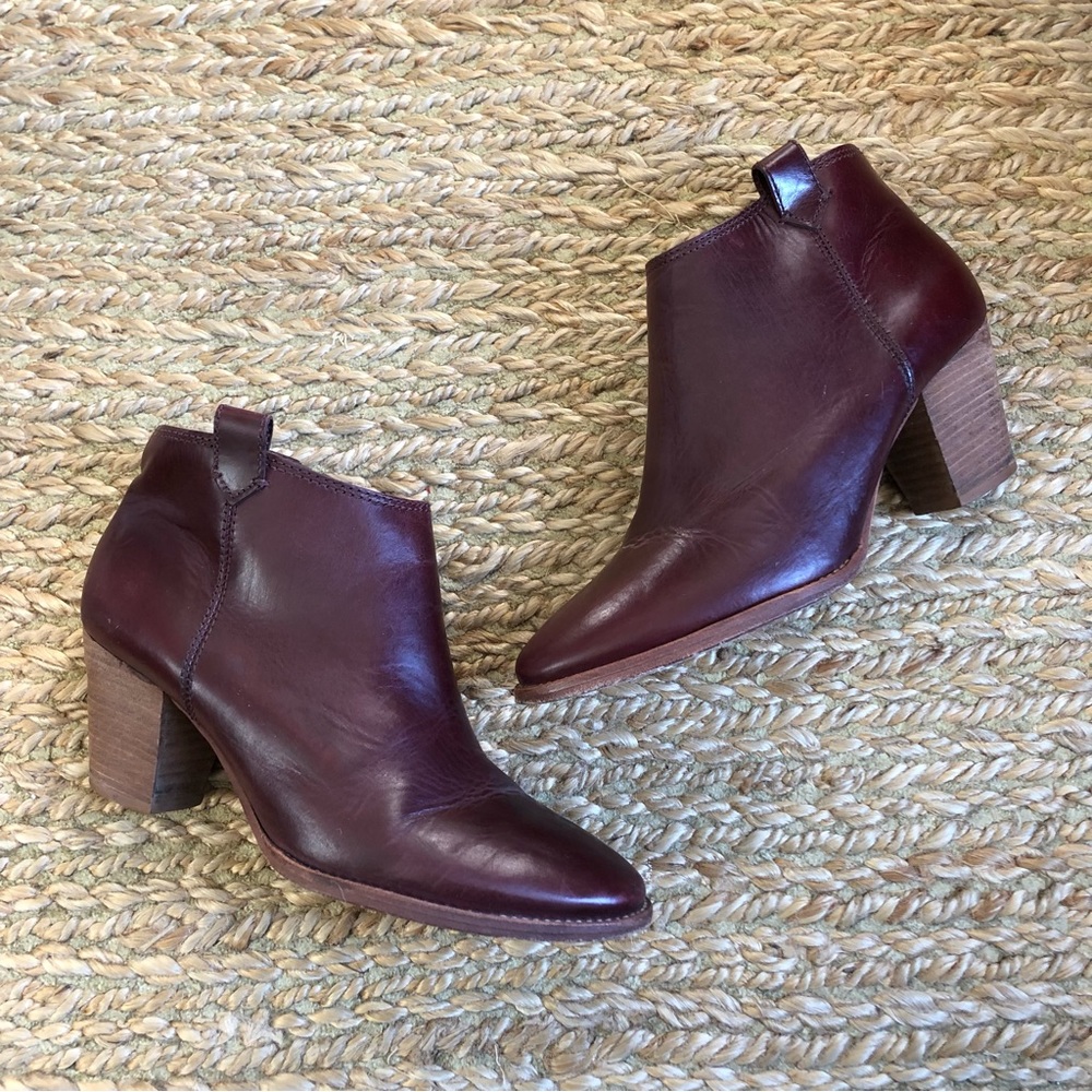 Madewell The Billie Boot in Dark Cabernet